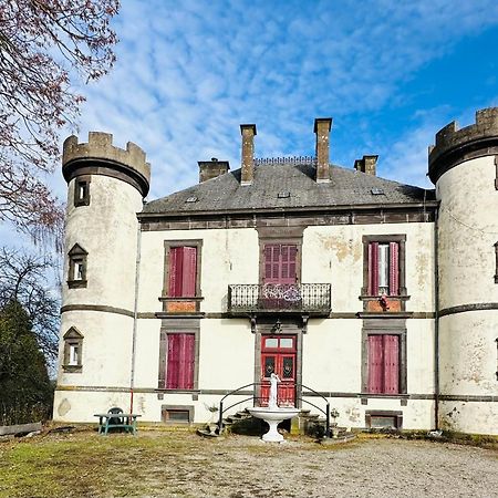 Le Chateau Giat Dış mekan fotoğraf